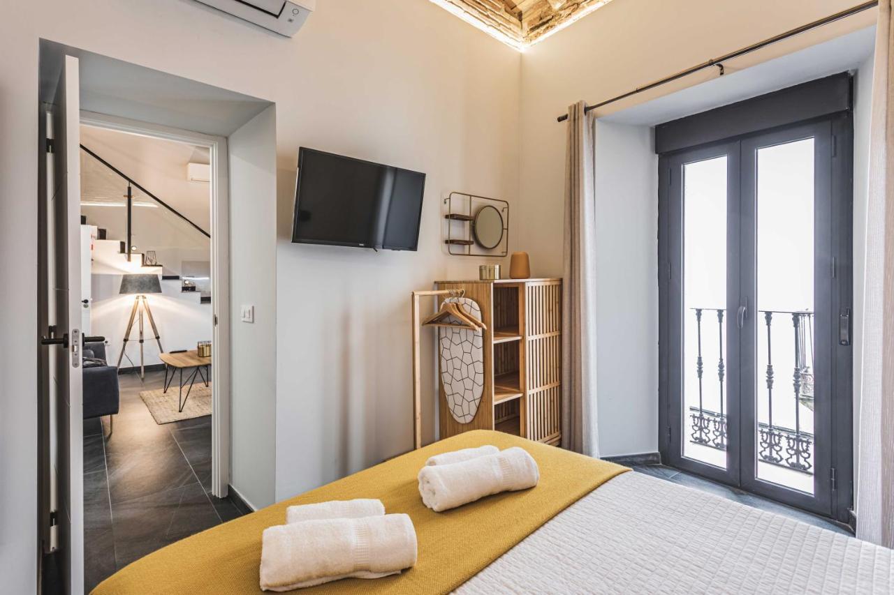 Apartamentos Caceres Central Suites "Torres De Caceres" Kültér fotó