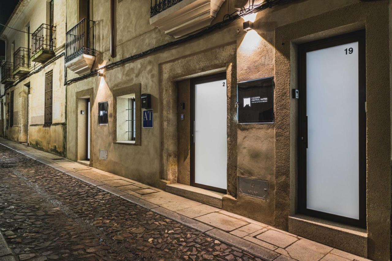 Apartamentos Caceres Central Suites "Torres De Caceres" Kültér fotó