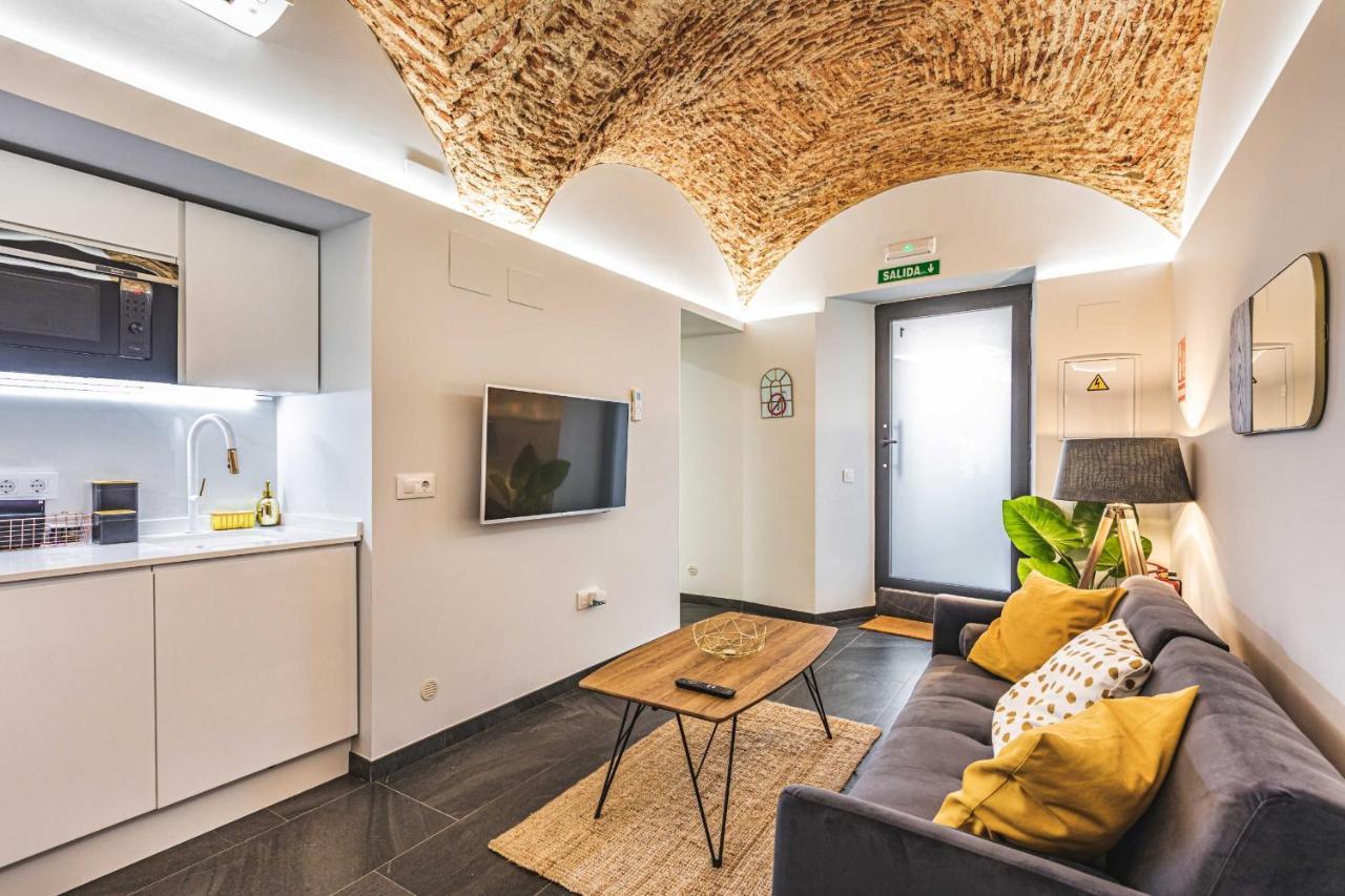 Apartamentos Caceres Central Suites "Torres De Caceres" Kültér fotó