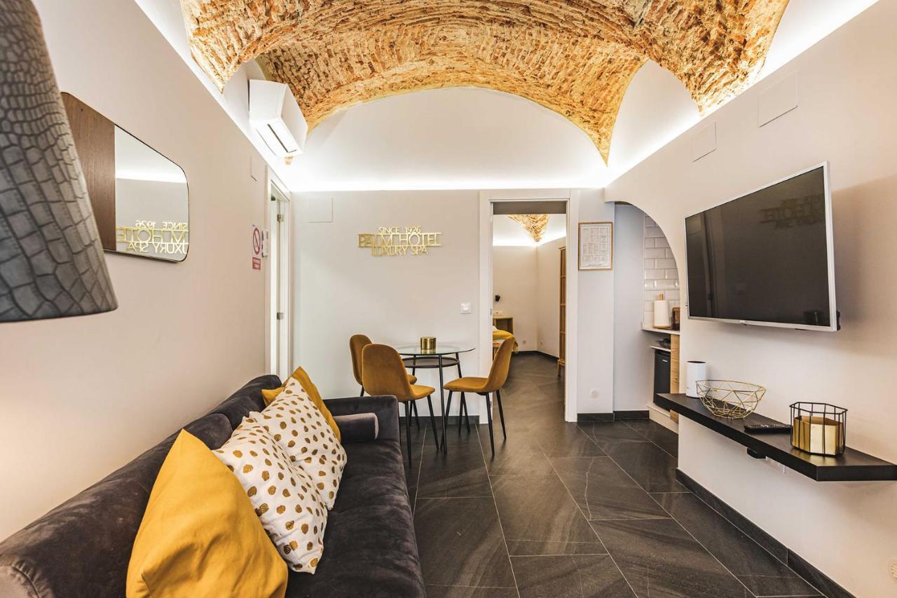 Apartamentos Caceres Central Suites "Torres De Caceres" Kültér fotó