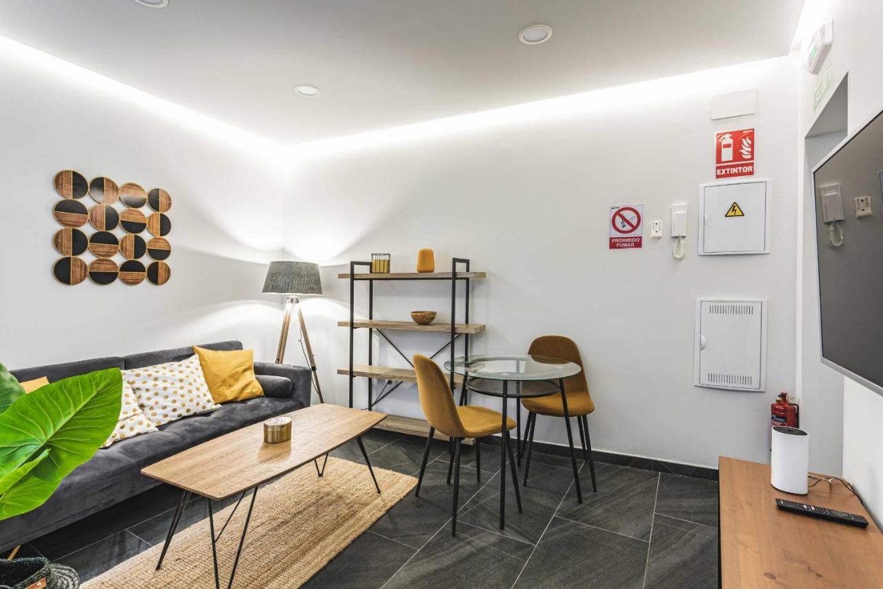 Apartamentos Caceres Central Suites "Torres De Caceres" Kültér fotó