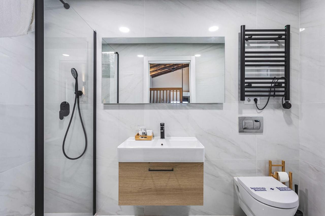 Apartamentos Caceres Central Suites "Torres De Caceres" Kültér fotó