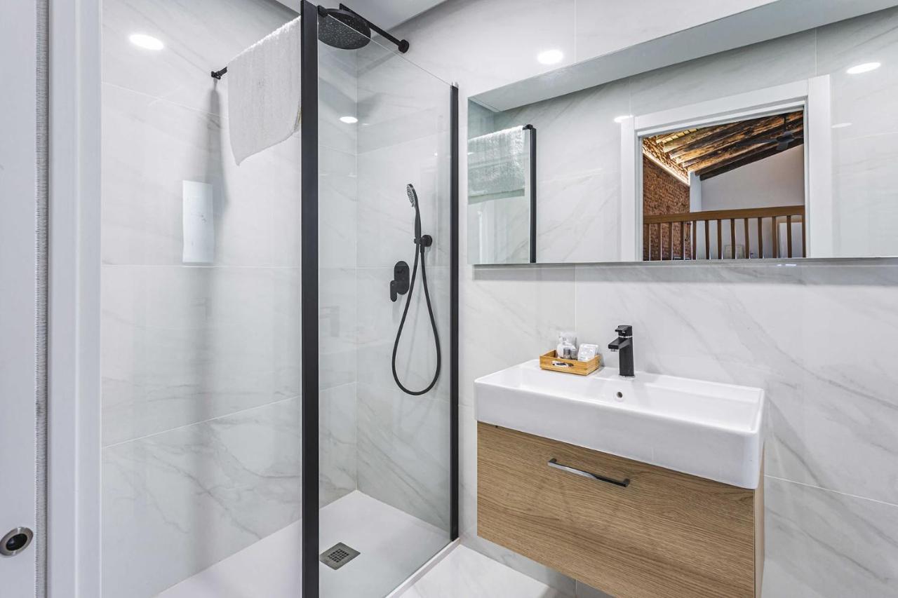 Apartamentos Caceres Central Suites "Torres De Caceres" Kültér fotó