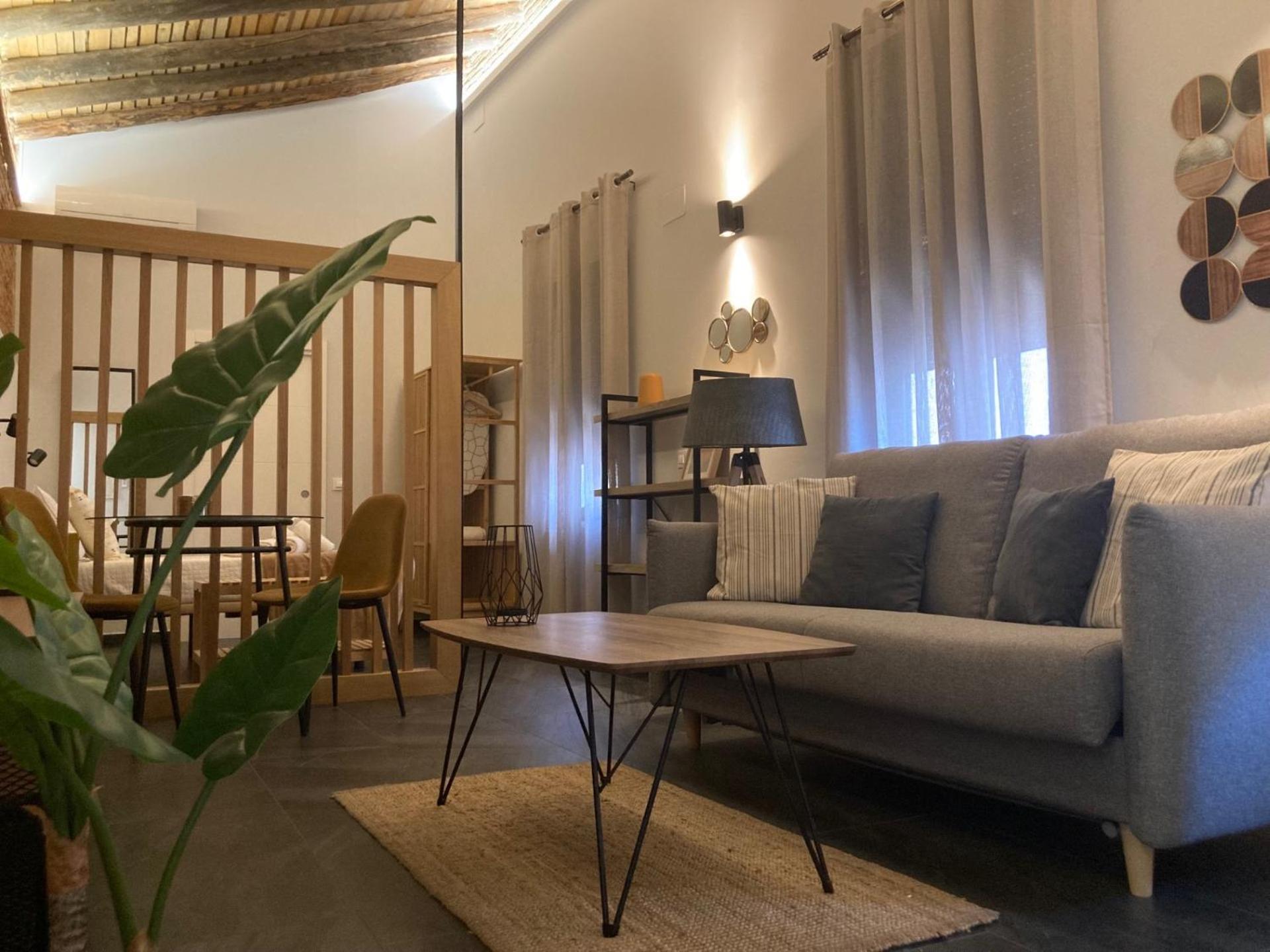 Apartamentos Caceres Central Suites "Torres De Caceres" Kültér fotó